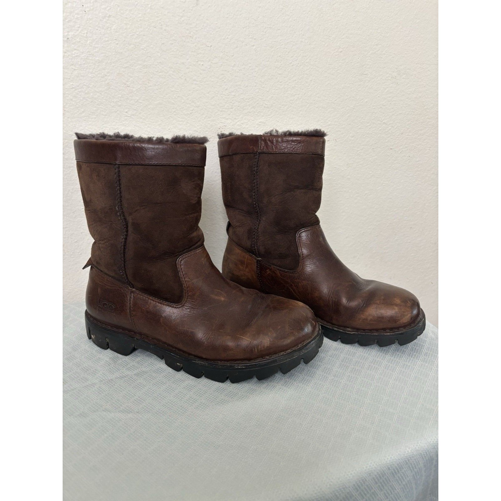 Ugg Australia 5485 Brown Leather Shearling Winter Boots Men Size 8